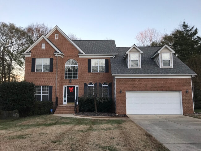 10301 Rougemont Ln in Charlotte, NC - Building Photo - Building Photo