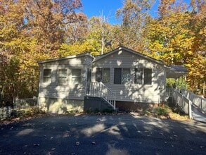 345 Canal Trce in Rustburg, VA - Building Photo - Building Photo