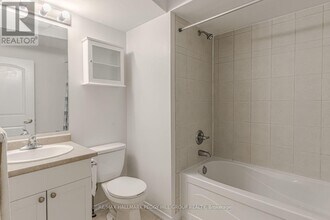 15 Cheltenham Rd in Barrie, ON - Building Photo - Building Photo