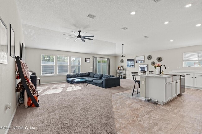 2243 Burton Island Wy in Jacksonville, FL - Building Photo - Building Photo
