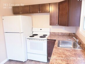 SPACIOUS 1+ BED/1BATH MAIN FLOOR UNIT IN W in Windsor, ON - Building Photo - Building Photo