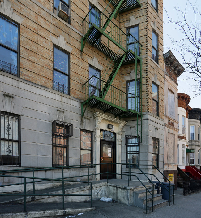 862 Macon St in Brooklyn, NY - Foto de edificio - Building Photo