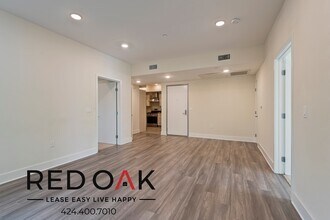 4464 Vista Del Monte Ave in Los Angeles, CA - Building Photo - Building Photo