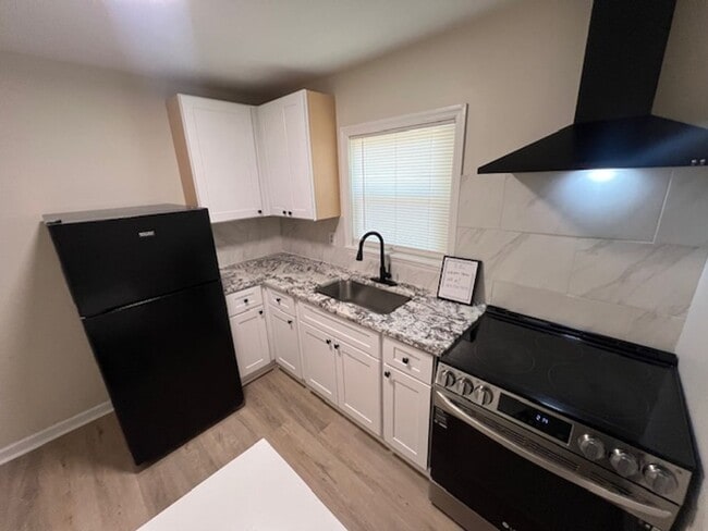 property at 506 N Line St