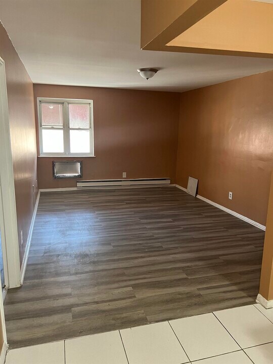 2613 Bergenline Ave-Unit -8 in Union City, NJ - Building Photo