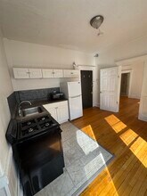 11 Court St in Keene, NH - Building Photo - Building Photo