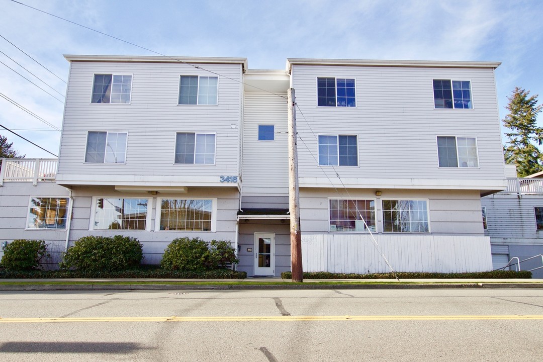 Raleigh Court in Seattle, WA - Foto de edificio