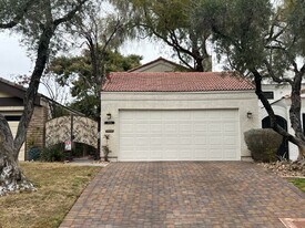 3151 Bel Air Dr in Las Vegas, NV - Building Photo