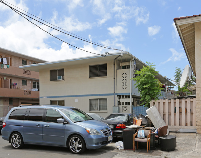 2415 Rose St in Honolulu, HI - Foto de edificio - Building Photo