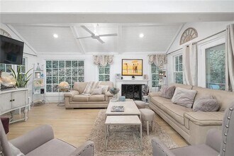 302 Hascall Rd NW in Atlanta, GA - Building Photo - Building Photo