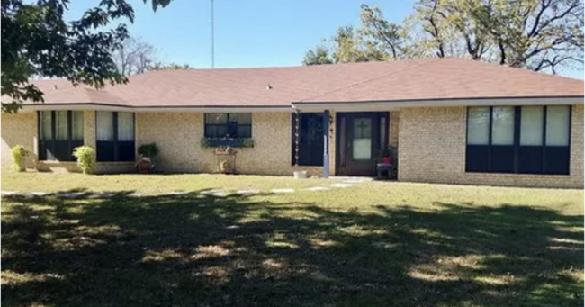 12995 County Road 2919 in Eustace, TX - Building Photo - Building Photo