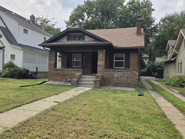 property at 5640 Paseo Blvd