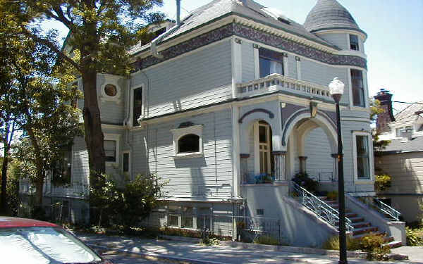 601 Buena Vista Ave W in San Francisco, CA - Foto de edificio