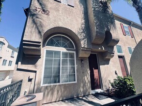 3762 Mykonos Ln in San Diego, CA - Building Photo - Building Photo