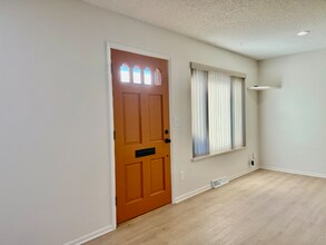 408 E Thunderbird Dr in Fort Collins, CO - Building Photo - Building Photo