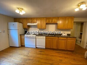 1 President Terrace in Boston, MA - Building Photo - Building Photo