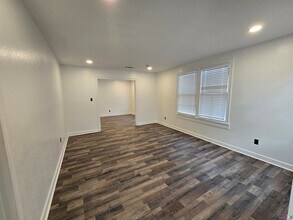 2145 N 38th St in Baton Rouge, LA - Building Photo - Building Photo
