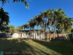 3531 NW 99th Ave in Coral Springs, FL - Foto de edificio - Building Photo