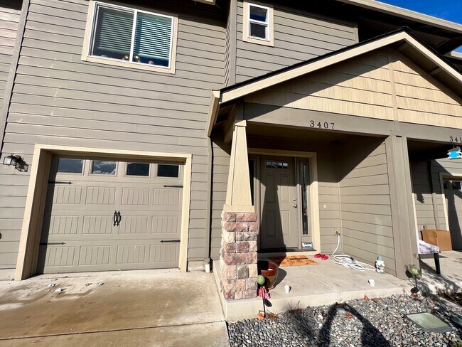 3407 Sharon Way in White City, OR - Building Photo - Building Photo