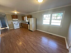 1570 Timberlake Dr in Shelby, NC - Building Photo - Building Photo