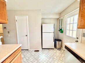 11891 E Kepner Dr in Aurora, CO - Building Photo - Building Photo