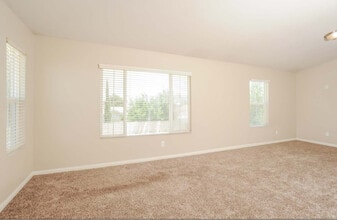38564 Pallas Ct in Palmdale, CA - Building Photo - Building Photo