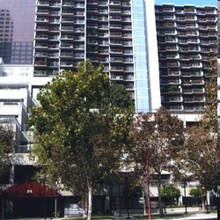 Angelus Plaza in Los Angeles, CA - Foto de edificio - Building Photo