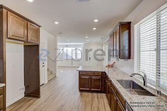 9286 Mystic Lake Alley in Sacramento, CA - Building Photo - Building Photo