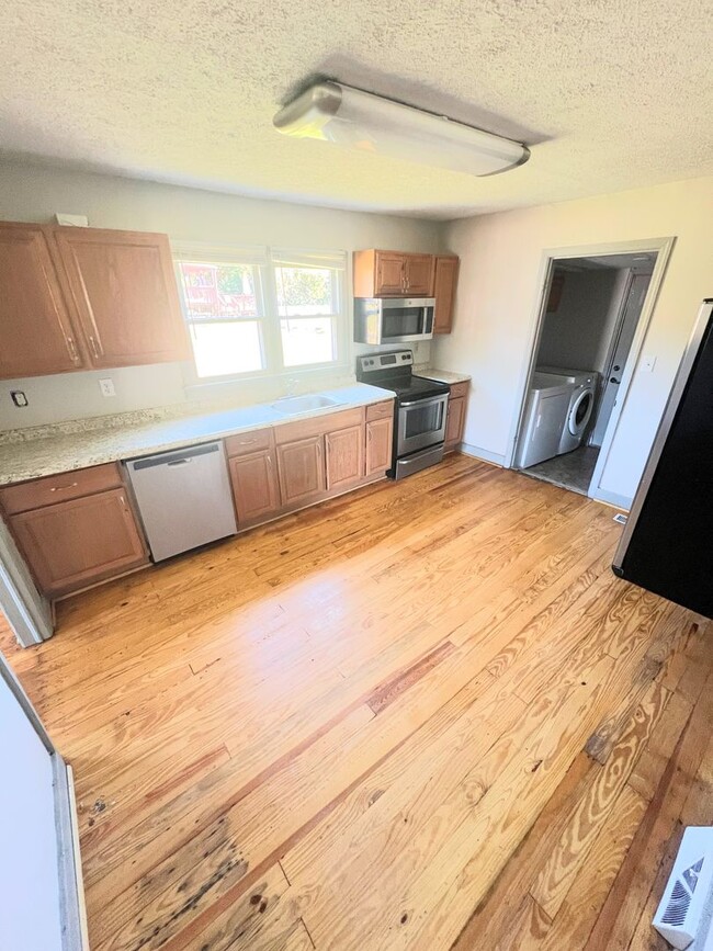 197 Tyree Cir in Madison Heights, VA - Building Photo - Building Photo