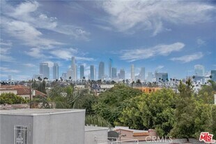 735 N Gramercy Pl in Los Angeles, CA - Building Photo
