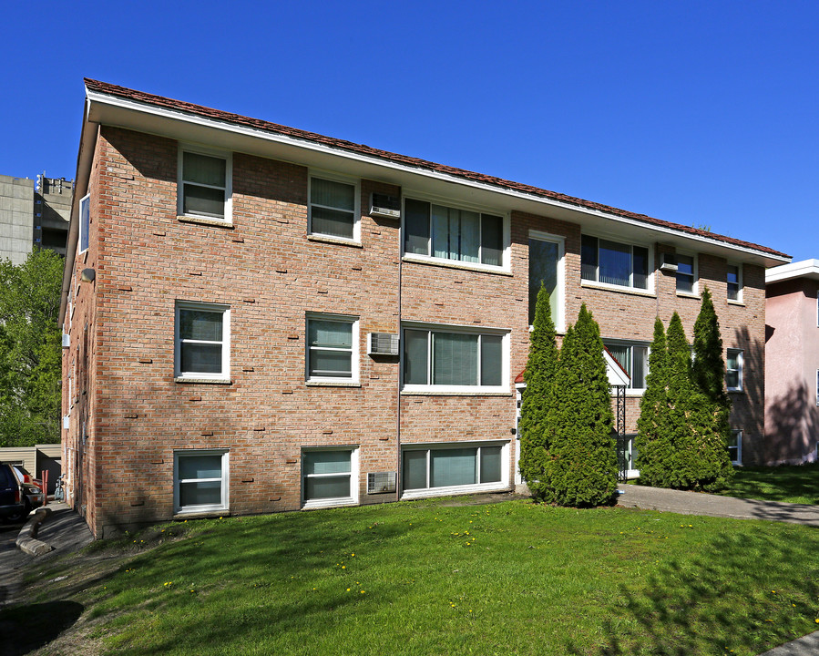 700 Como Ave in St. Paul, MN - Foto de edificio