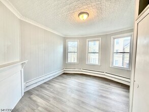 46 Hawkins St in Newark, NJ - Building Photo - Building Photo