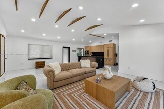 125 NE 107th St in Miami Shores, FL - Building Photo - Building Photo