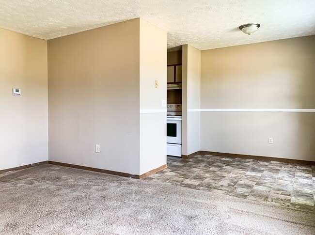 335 S Birkey St in Bremen, IN - Building Photo - Building Photo