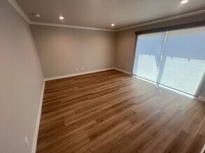 630 Hollenbeck Ave-Unit -1 in Sunnyvale, CA - Building Photo - Building Photo