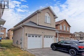 2284 Whitewood Cres in Innisfil, ON - Building Photo - Building Photo
