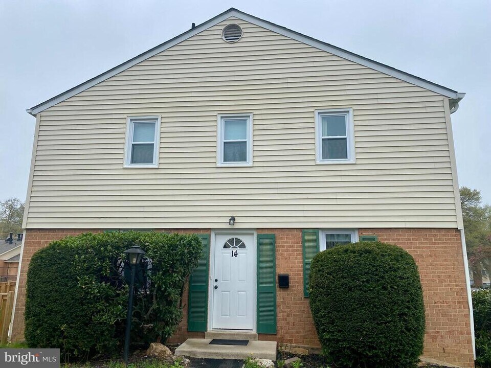 14 Blue Ribbon Ct in Gaithersburg, MD - Building Photo