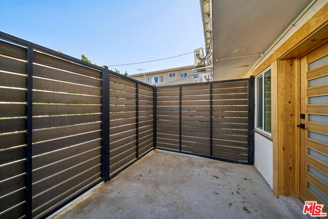 1027 N Gardner St in West Hollywood, CA - Building Photo - Building Photo