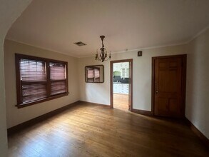 419 NW 32nd St in Oklahoma City, OK - Foto de edificio - Building Photo