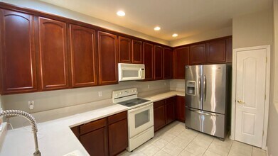 17321 Promenade Dr in Clermont, FL - Building Photo - Building Photo