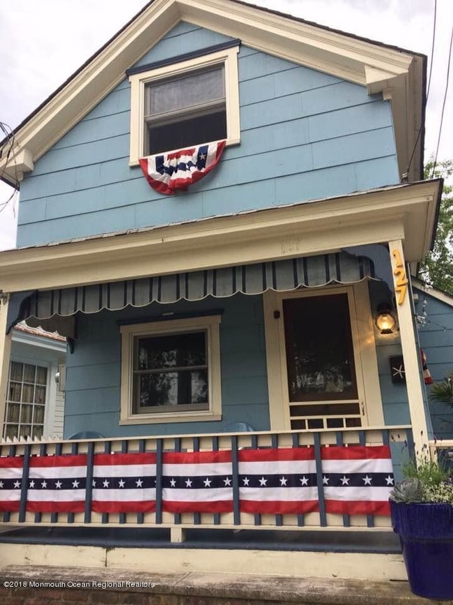 property at 127 Lawrence Ave