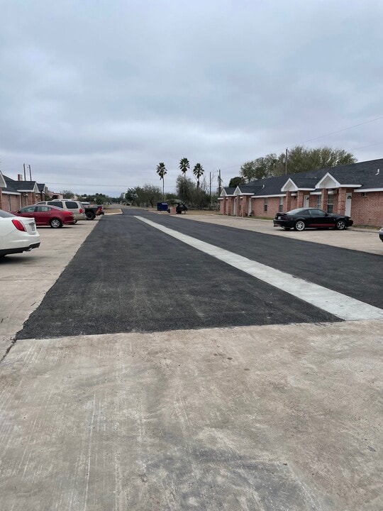 5840 N Bentsen Palm Dr, Unit 5840 Bentsen Palm Apt. in Mission, TX - Foto de edificio