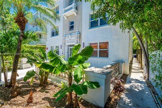 1542 Drexel Ave in Miami Beach, FL - Building Photo - Building Photo