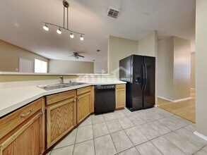 2821 Bentridge Dr in Rockwall, TX - Foto de edificio - Building Photo