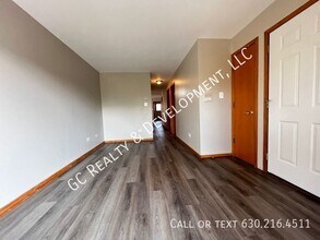 13419 S Brandon Ave in Chicago, IL - Building Photo - Building Photo
