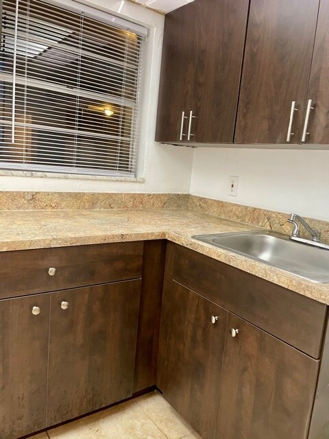 1230 NE 139th St, Unit 306 in North Miami, FL - Building Photo - Building Photo