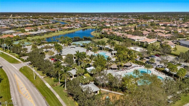 2841 Citrus St in Naples, FL - Foto de edificio - Building Photo