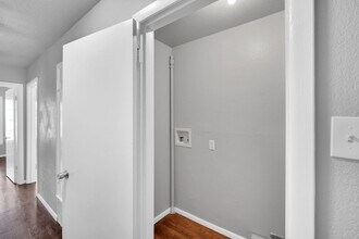 413 Shaw St in Cleburne, TX - Foto de edificio - Building Photo