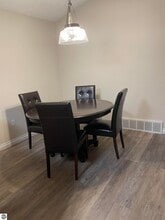 2964 Emerald Bluffs in Traverse City, MI - Building Photo - Building Photo