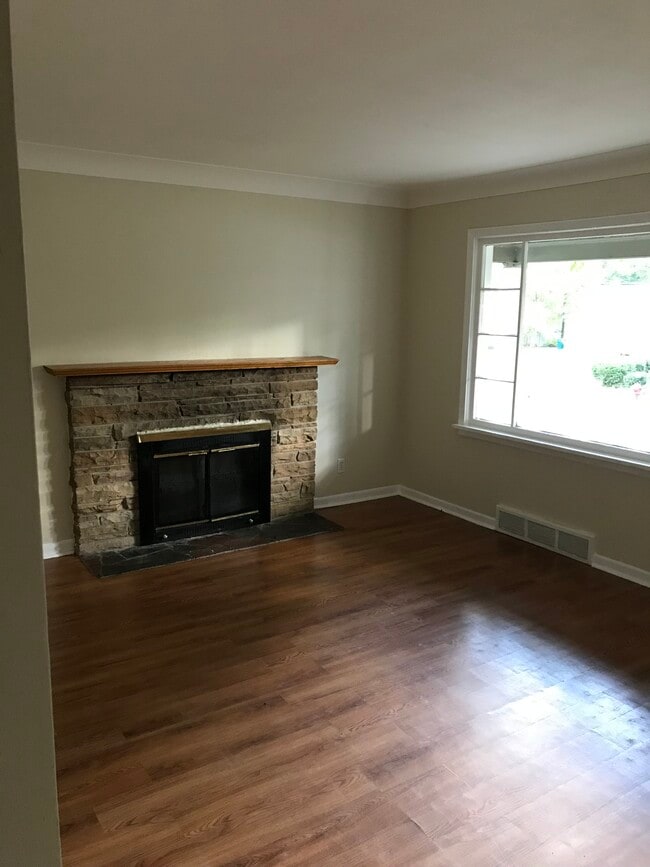 property at 1104 Dakin St